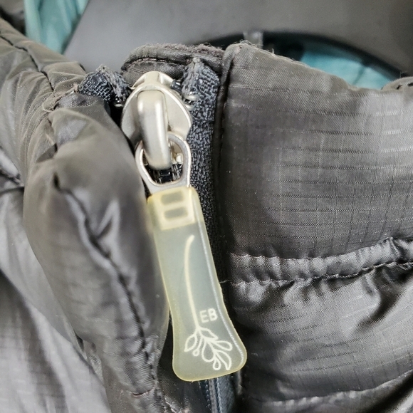 Eddie Bauer Goose Down Puffer Vest Womens L Full Zip Black Lightweight Gorpcore - Picture 13 of 15